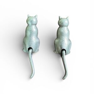 JJ Jonette Pewter Cat Earrings with Articulated Tail Post Back Vintage 80’s